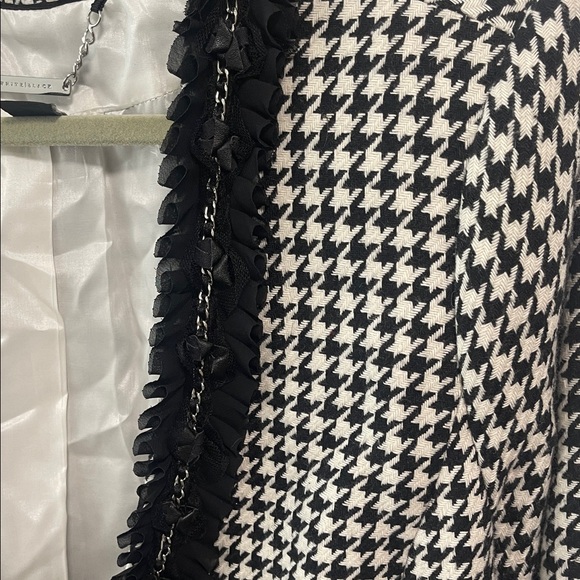 WHBM Ruffled Houndstooth Jacket - Picture 5 of 5